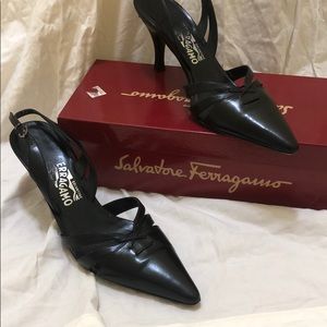 Salvatore Ferragamo Leather Black Pointed Heel 9 B